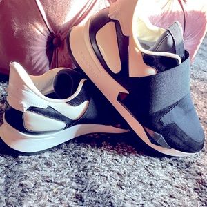 Givenchy Slip on Sneakers!